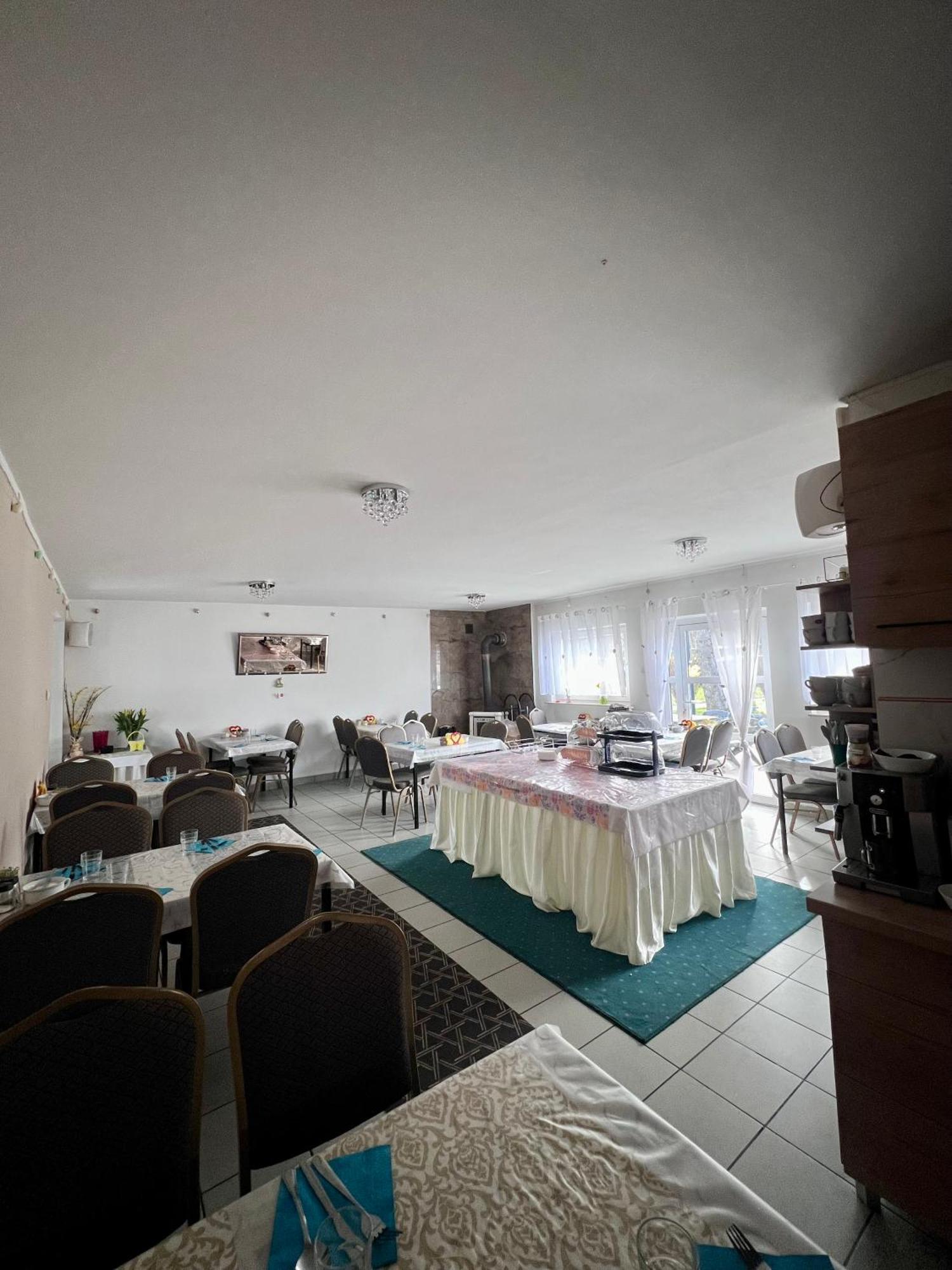 Osrodek Wczasowy Camping Morski Устка Екстер'єр фото